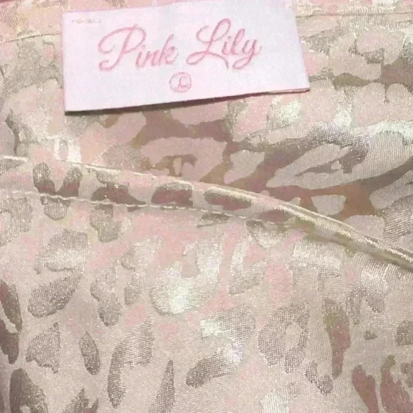 One Shoulder Leopard Satin Blouse - Picture 3 of 3